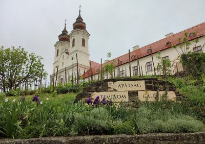 A Bencés Apátság épülete