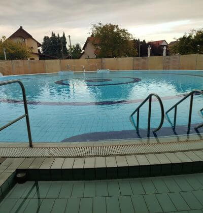 A Barack Thermal Resort kültéri élménymedencéje